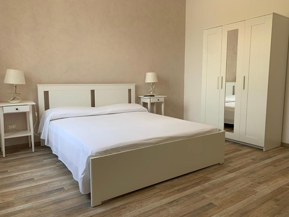 Villa Giuseppina Terracina Eksteriør bilde